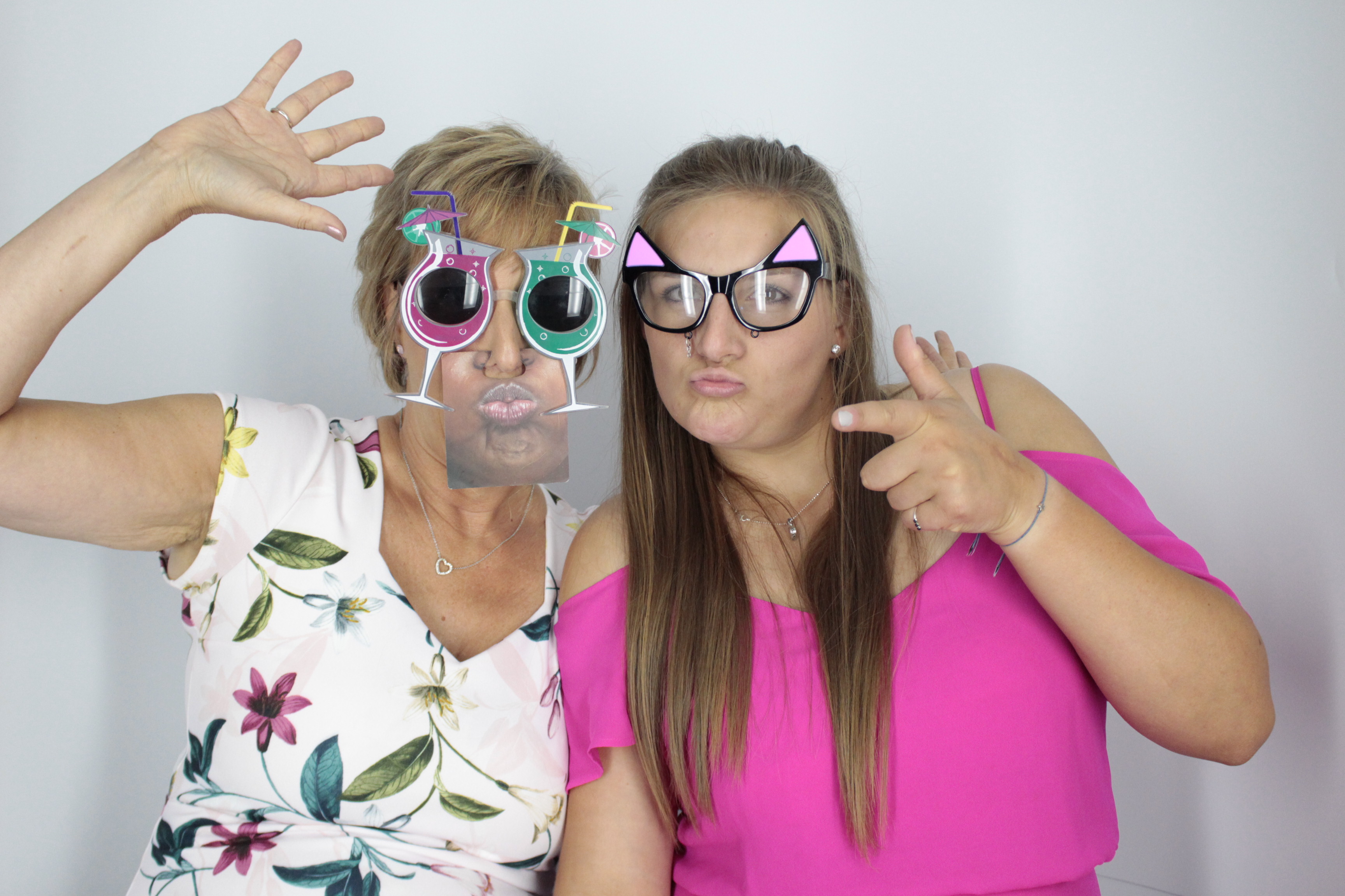 Chloe & Sam's Wedding | View more photos from the event at gallery.myphotoboothexperience.co.uk/u/MyPhotoBoothExperienceLtd/Chloe-Sams-Wedding